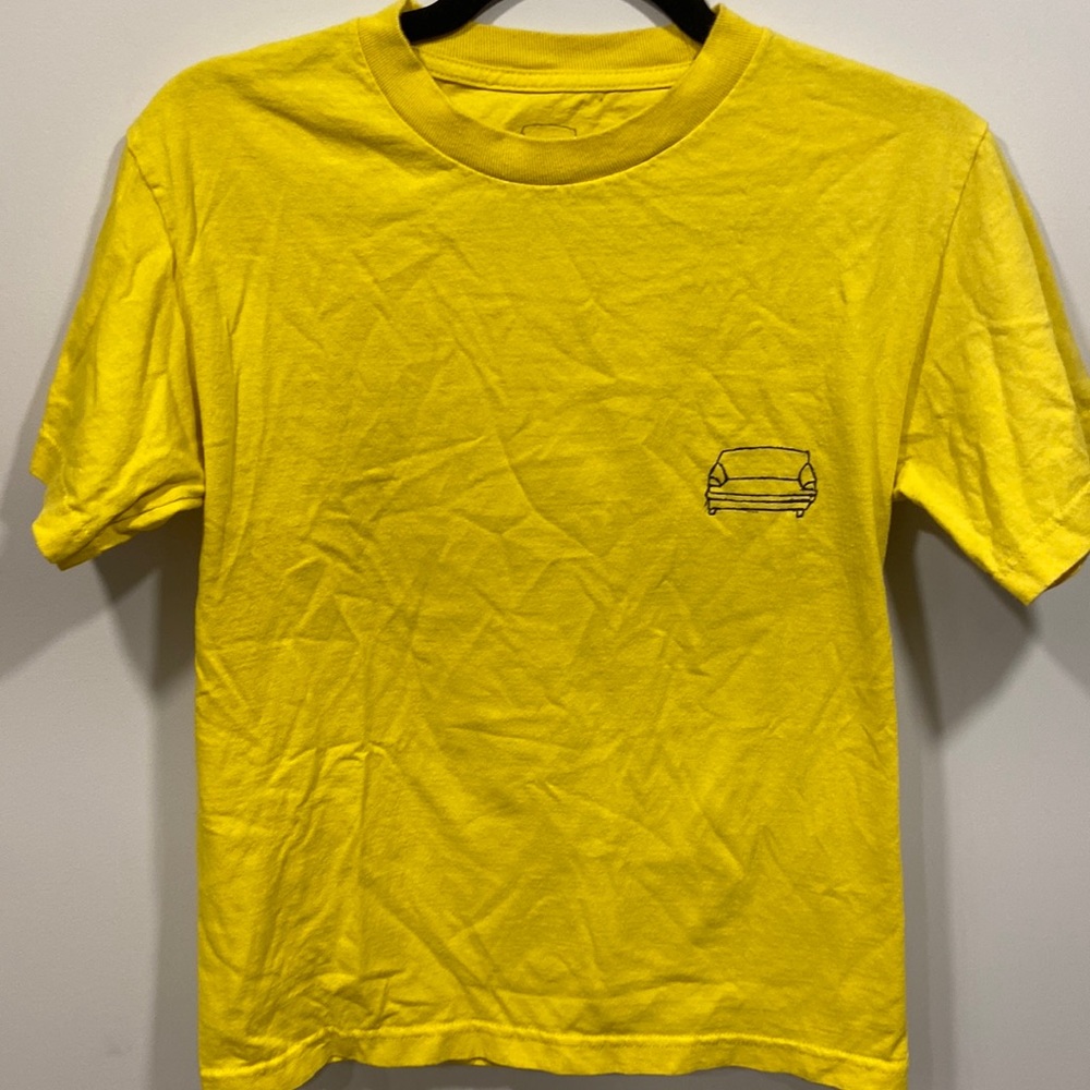 Yellow tshirt